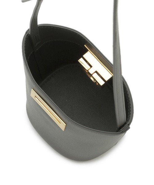 Mila Owen（ミラオーウェン）の「キーモチーフマイクロバケットバッグ