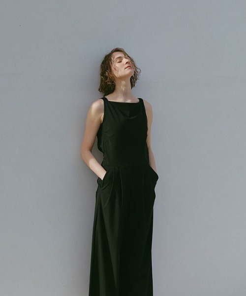 カバーアップバックオープンオールインワン（ラッシュガード）｜ETRE