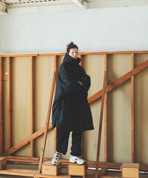 F/CE. （エフシーイー）の「F/CE. RECYCLE NYLON PADDING PONCHO