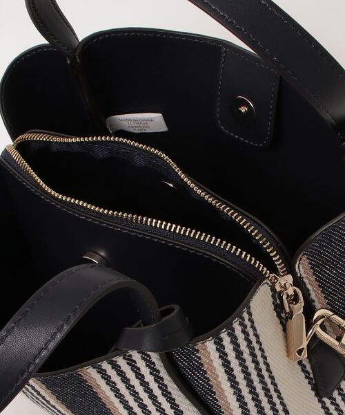 NICOLETTE Small Girlfriend Satchel サッチェル | GUESS(ゲス) JAPAN