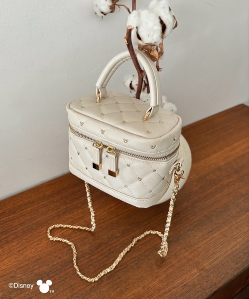 セール】【Disney】さりげなミッキー / キルティングミニポシェット