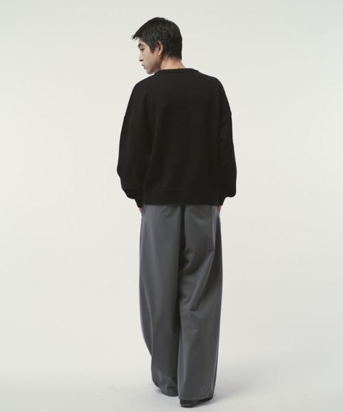 Lui's（ルイス）の「クロップドクルーネックニット（ニット/セーター