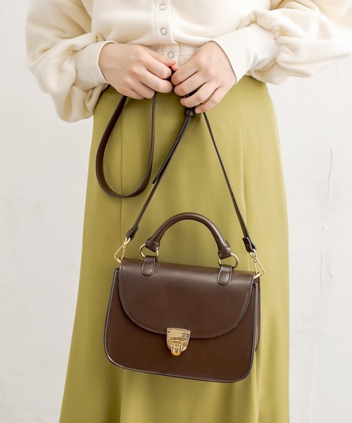 OLIVE des OLIVE（オリーブデオリーブ）の「レトロサドルショルダー
