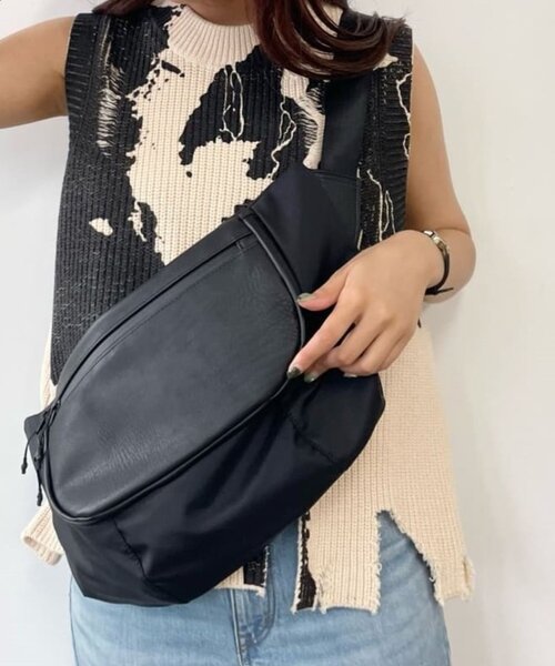 ear PAPILLONNER（イアパピヨネ）の「《軽量/ユニセックス