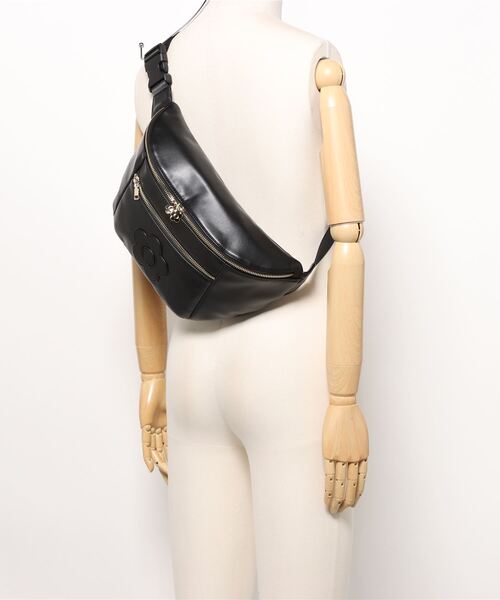 MARY QUANT（マリークワント）の「フロントポケットデイジーパッチ