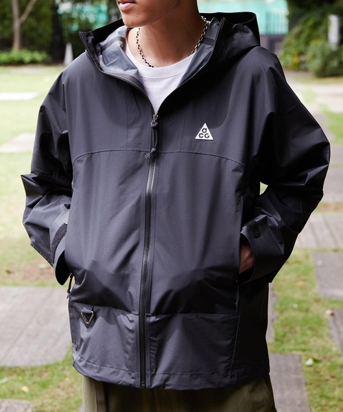 NIKE ACG（ナイキエィシージー）の「NIKE ACG SF CASCADE RNS JKT FZ