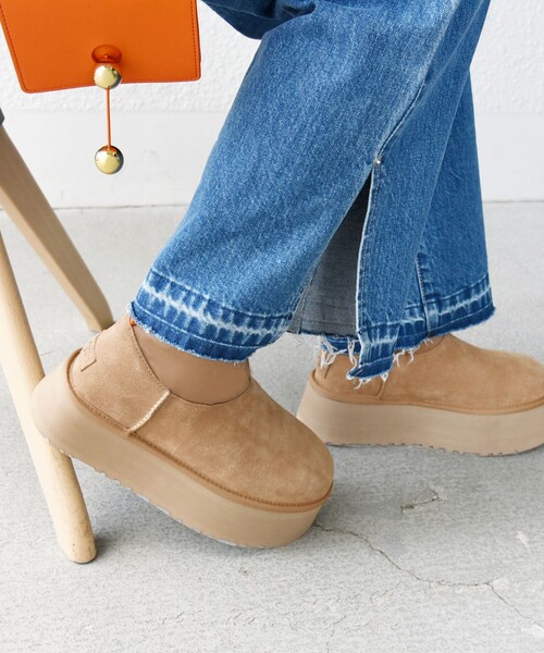 UGG（アグ）の「UGG:CLASSIC MINI DIPPER（ブーツ）」 - WEAR