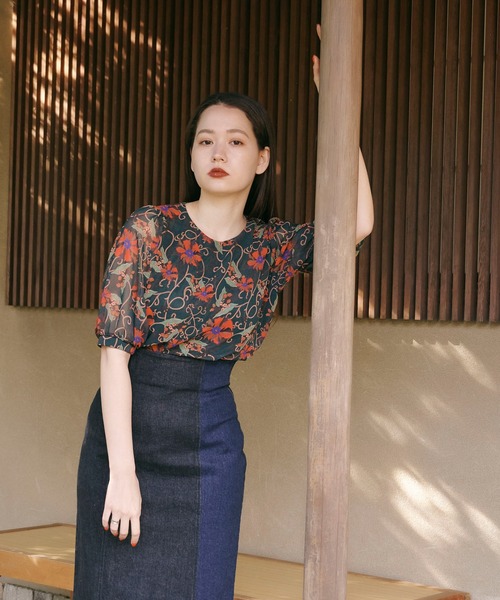 TINA：JOJUN（ティーナジョジュン）の「「麗」 花柄パフスリーブ