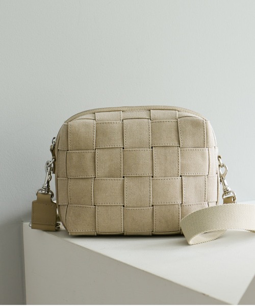 IACUCCI（イアクッチ）の「ベルタ S CANVAS（ショルダーバッグ）」 - WEAR