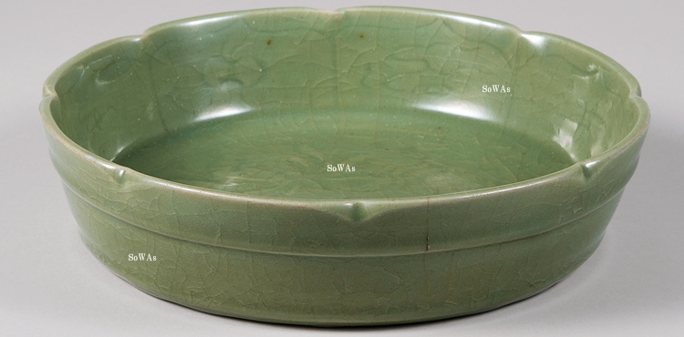 中国骨董品：龍泉窯の青磁の買取と鑑定・査定、オークション出品