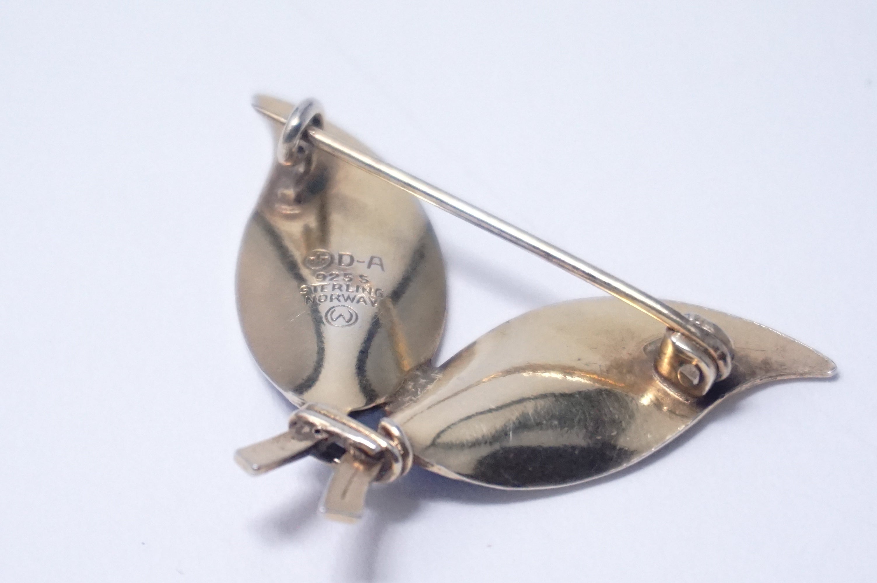 David Andersen（デヴィッド・アンデルセン）エナメルブローチ