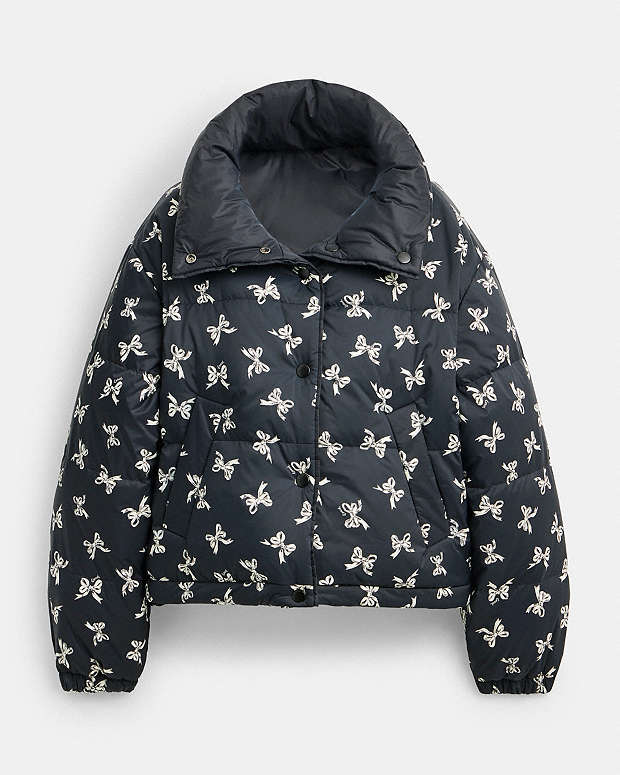 公式】COACH – コーチ | リバーシブル クロップド パッファー