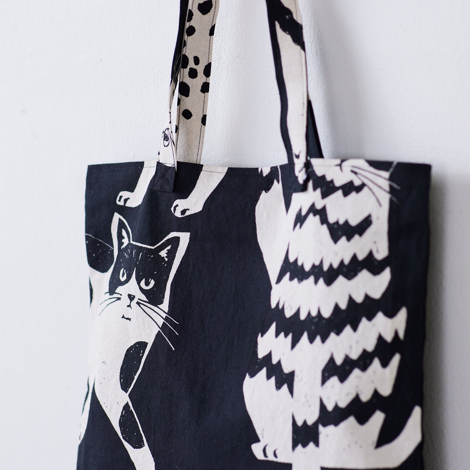 cocca(コッカ) ｜生地通販｜echino/エチノ CATCAT ～ 綿麻キャンバス