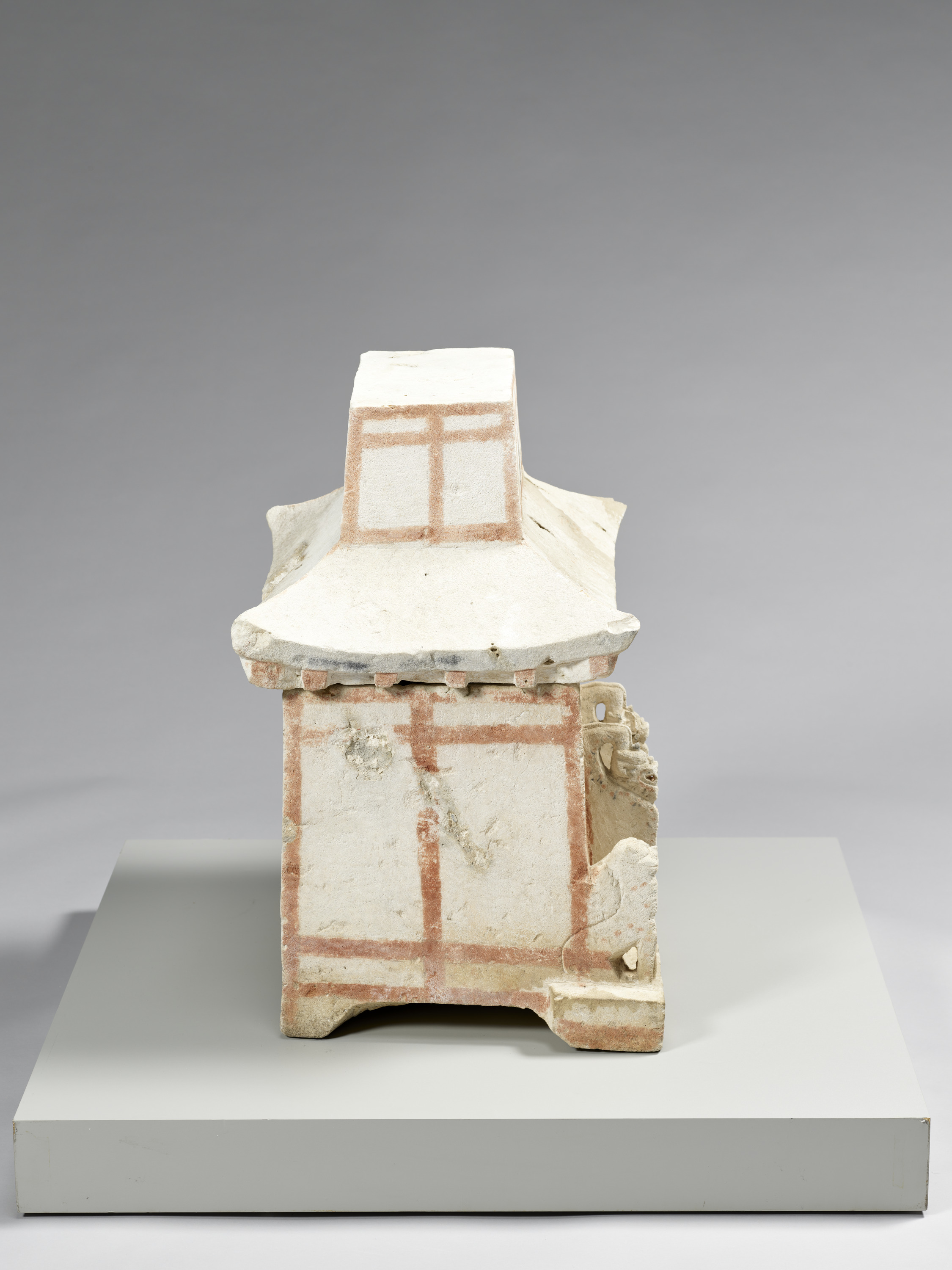 九州国立博物館 | 収蔵品ギャラリー | 厨子甕(サンゴ石灰岩)