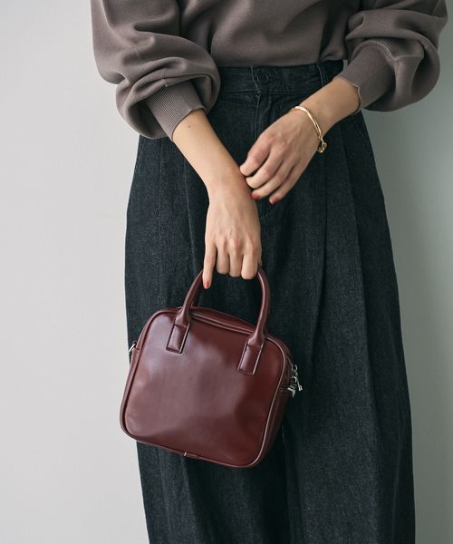 スクエアボストンショルダーバッグ