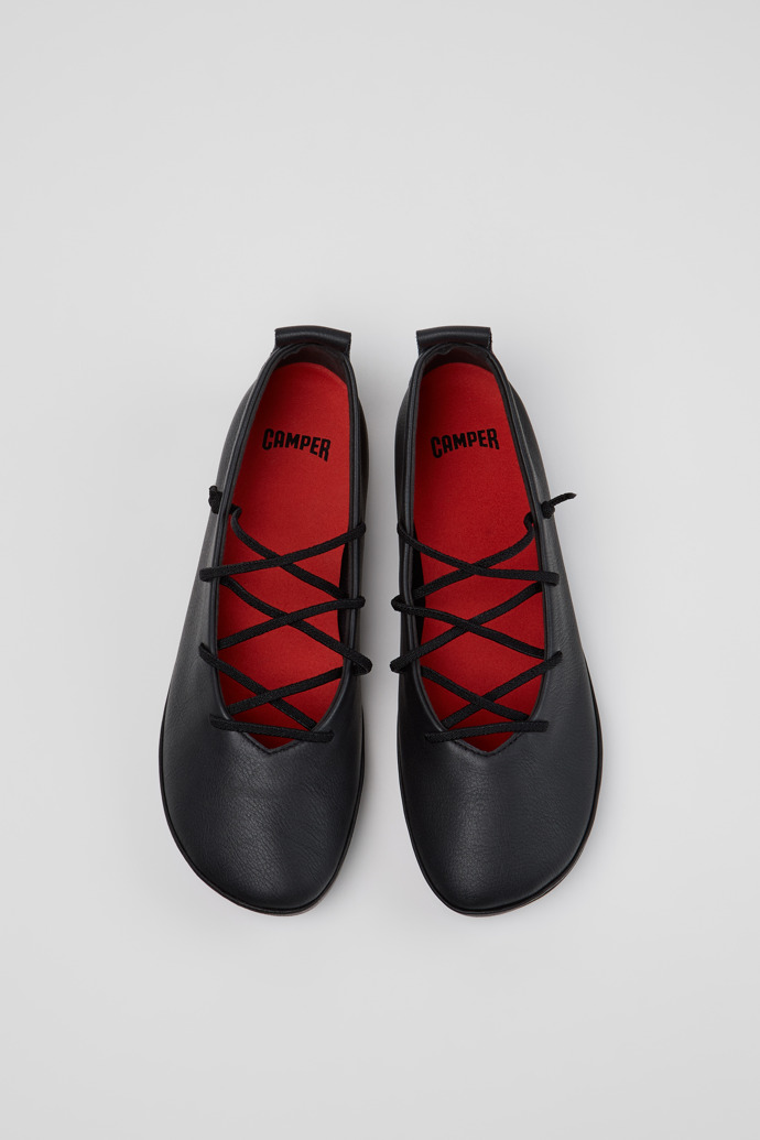 Right | レディース フラットシューズ | カンペール（Camper）公式