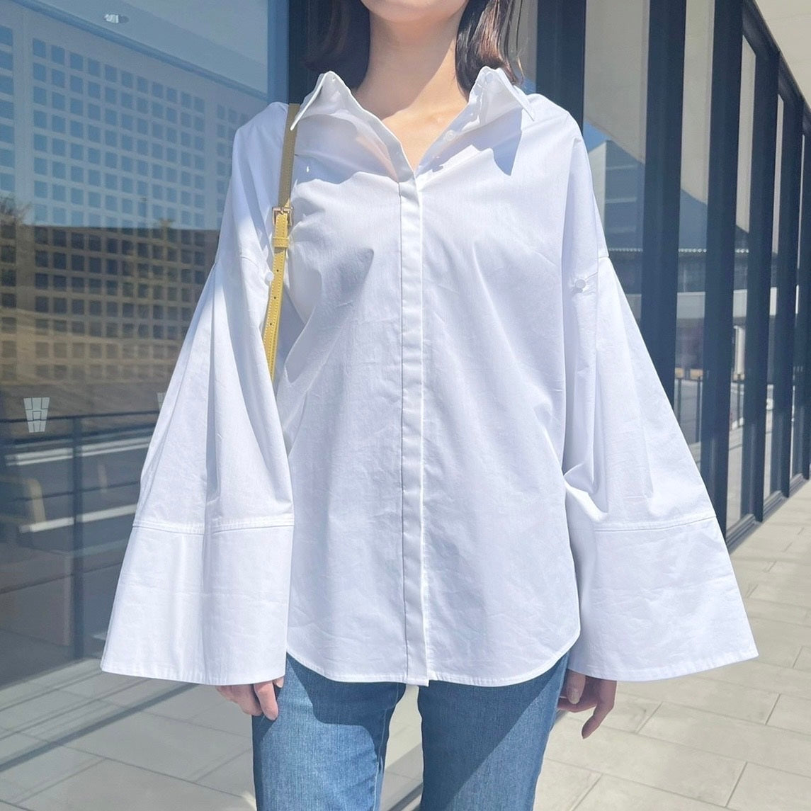ビッグカフスシャツ WHT – cledusia