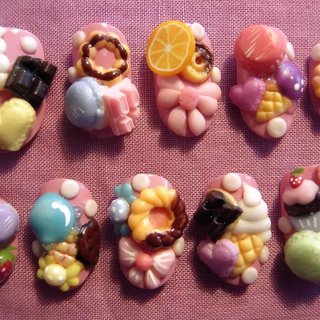 カップケーキのネイルデザイン｜ネイルブック