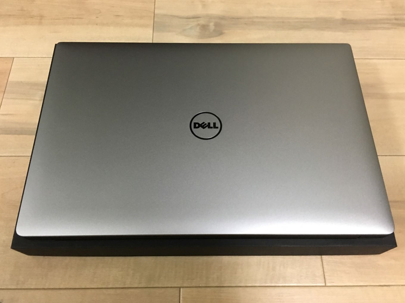 Dell XPS15 9560 (Full-HD)のレビュー