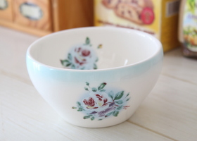 イマン プリンセスローズ － フレンチカントリーのバラ柄、レース雑貨