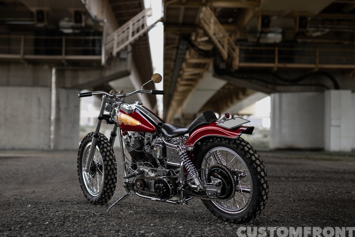 ウラウズモーターサイクルのハーレーショベルヘッドのダートボバース