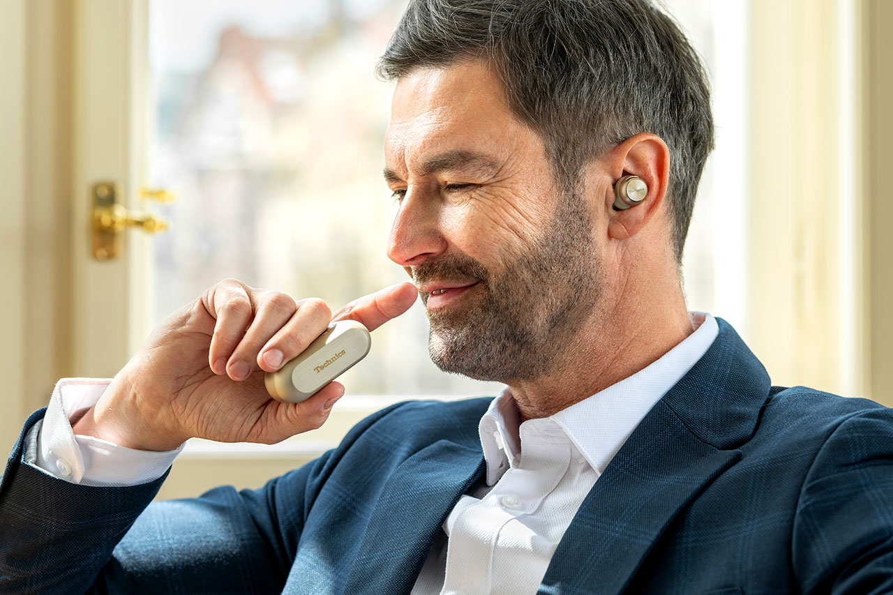 The Technics EAH-AZ100 Earbuds Now Come in Champagne Gold