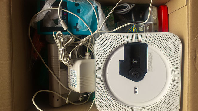 無印良品の壁掛式 CD プレーヤー「CPD-2」を壊す、そして改造する