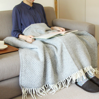 スロー ポルカ グレー／KLIPPAN（クリッパン）｜愛着を持ってずっと