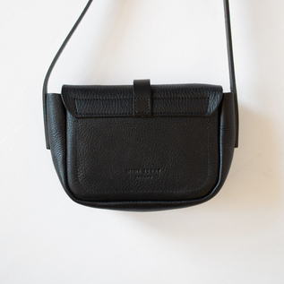 レザーショルダーバッグ Wren／Mimi（ミミ）｜愛着を持ってずっと使い