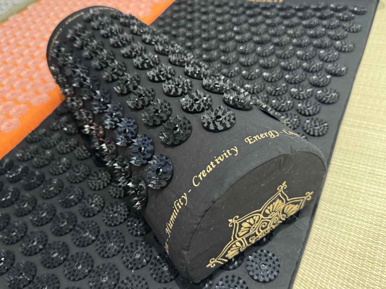 拷問級！？現代のストレスに古代の知恵を♡インド発・指圧マット