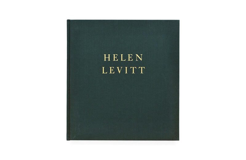 Helen Levitt - Helen Levitt | moom bookshop - 藝術書籍與雜誌