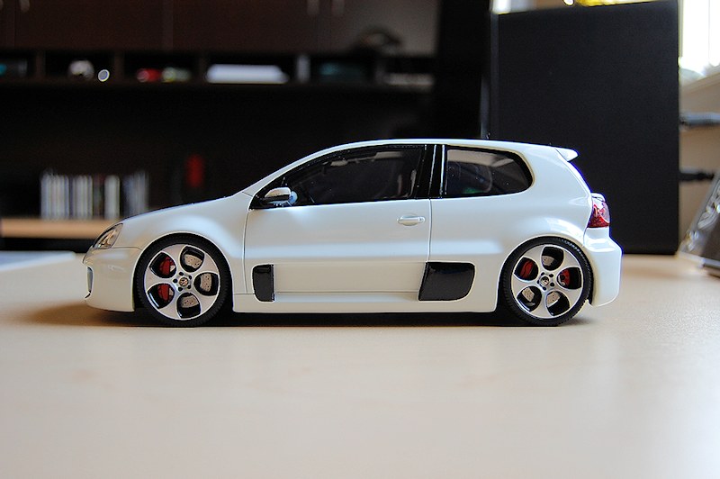 REVIEW: OttOmobile Volkswagen Golf W12-650 • DiecastSociety.com