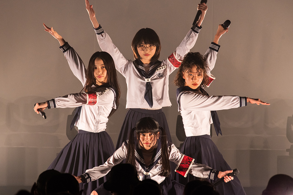 新しい学校のリーダーズ 2023一時帰国ツアーで試験前夜中に降ってきた