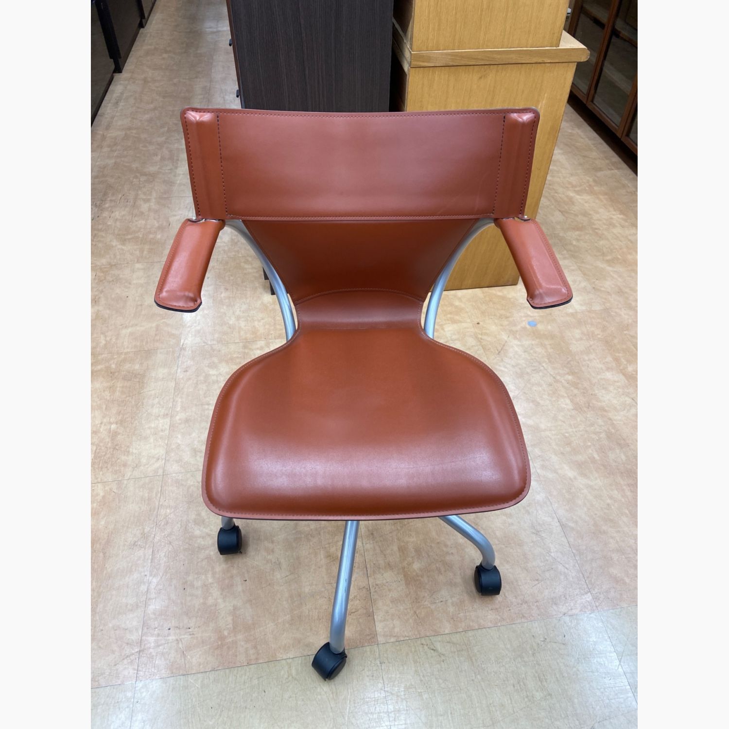 K♢1060 カリモク デスクチェア アームチェア XT4310BJE K♢1060