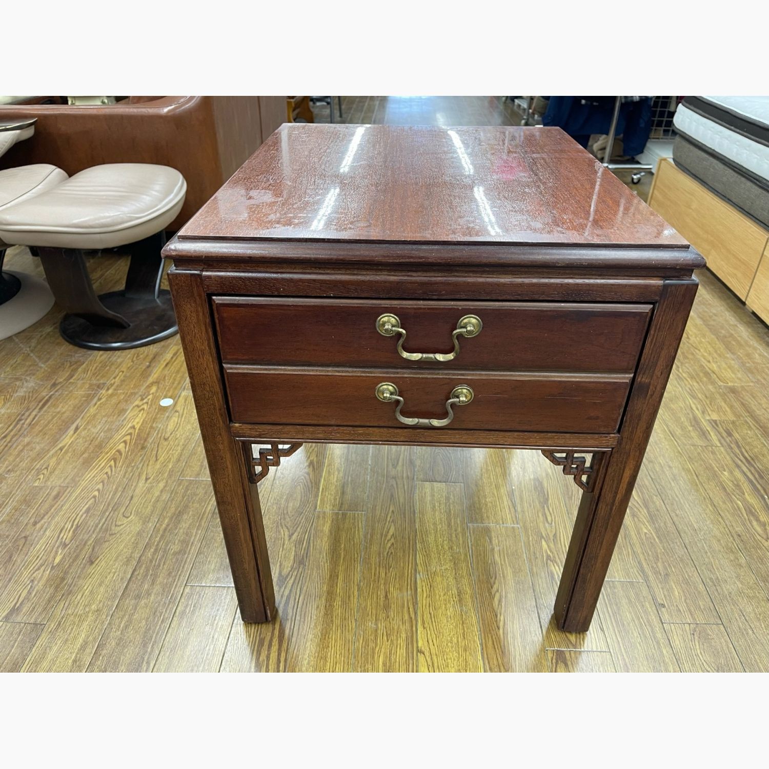 ドレクセルヘリテイジ リシェル サイドテーブル ナイトテーブル 米軍家具