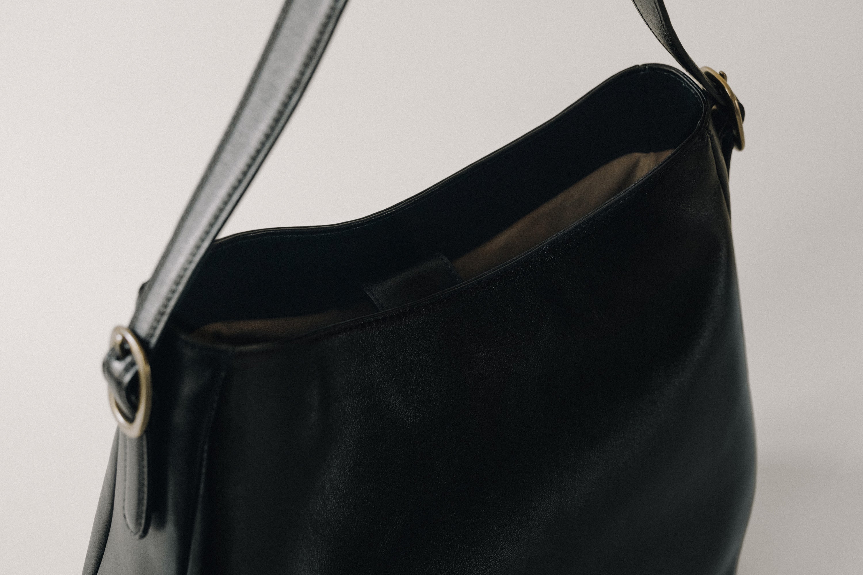 SAC CANOT BLACK – TOUT Y EST EN