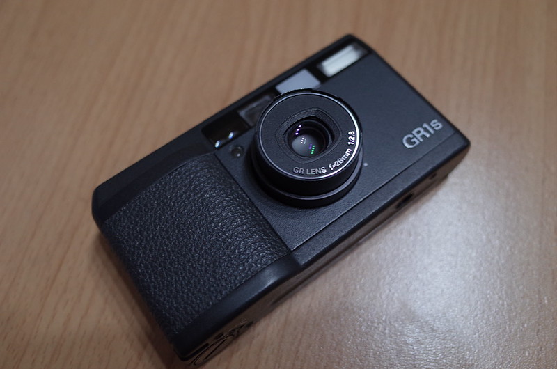 液晶OK！モルトグダグダなRicoh GR1sをモルト張り替えで再生ですっ