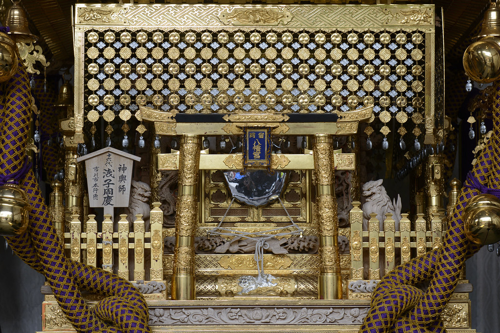 復活 日本一 黄金大神輿 復活 日本一 黄金大神輿 日本一の大神輿」復活