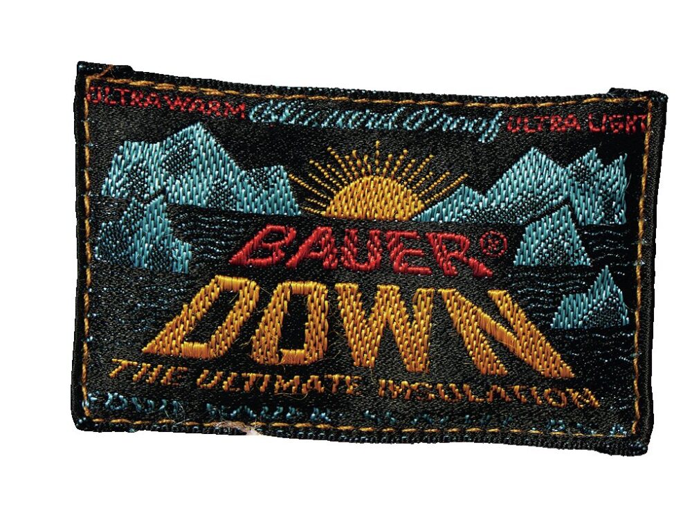 Eddie Bauer(エディーバウアー)の年代別タグの特徴まとめ！各デザイン