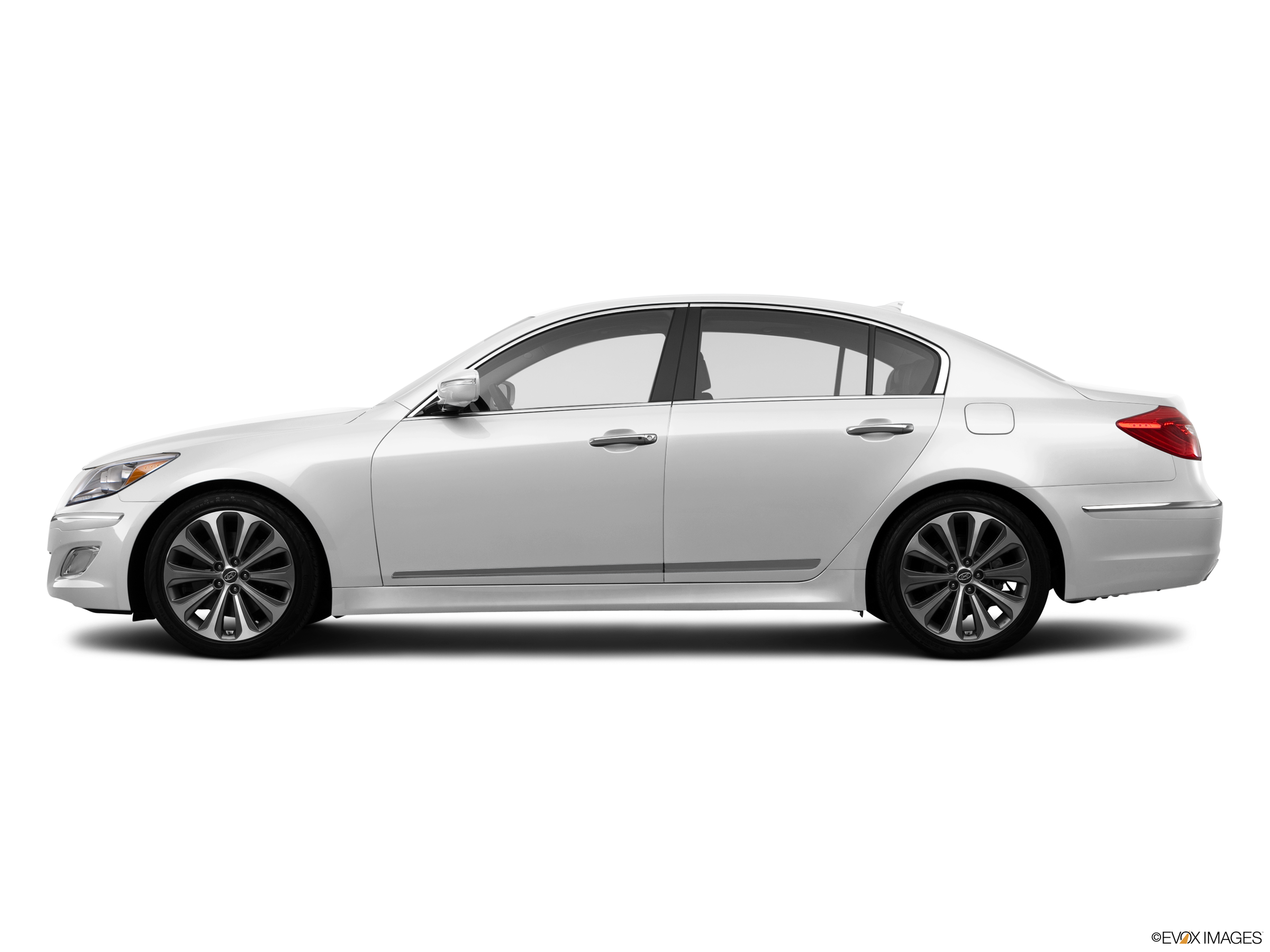 2014 Hyundai Genesis 5.0 R-Spec Sedan 4D Price, Listings & Reviews