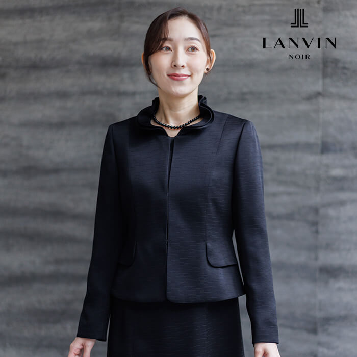 上質なジャカードに品格薫るアンサンブル 19号・ブラック｜東京