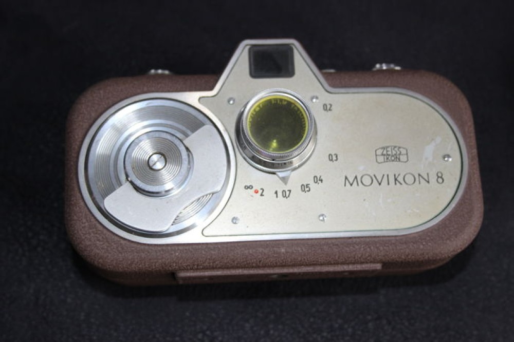 Zeiss Ikon camera film Movikon 8 Brown | Foticos Collection