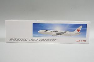 hogan ホーガン 1/200 B767-300ER JAL JA654J スナップフィットモデル