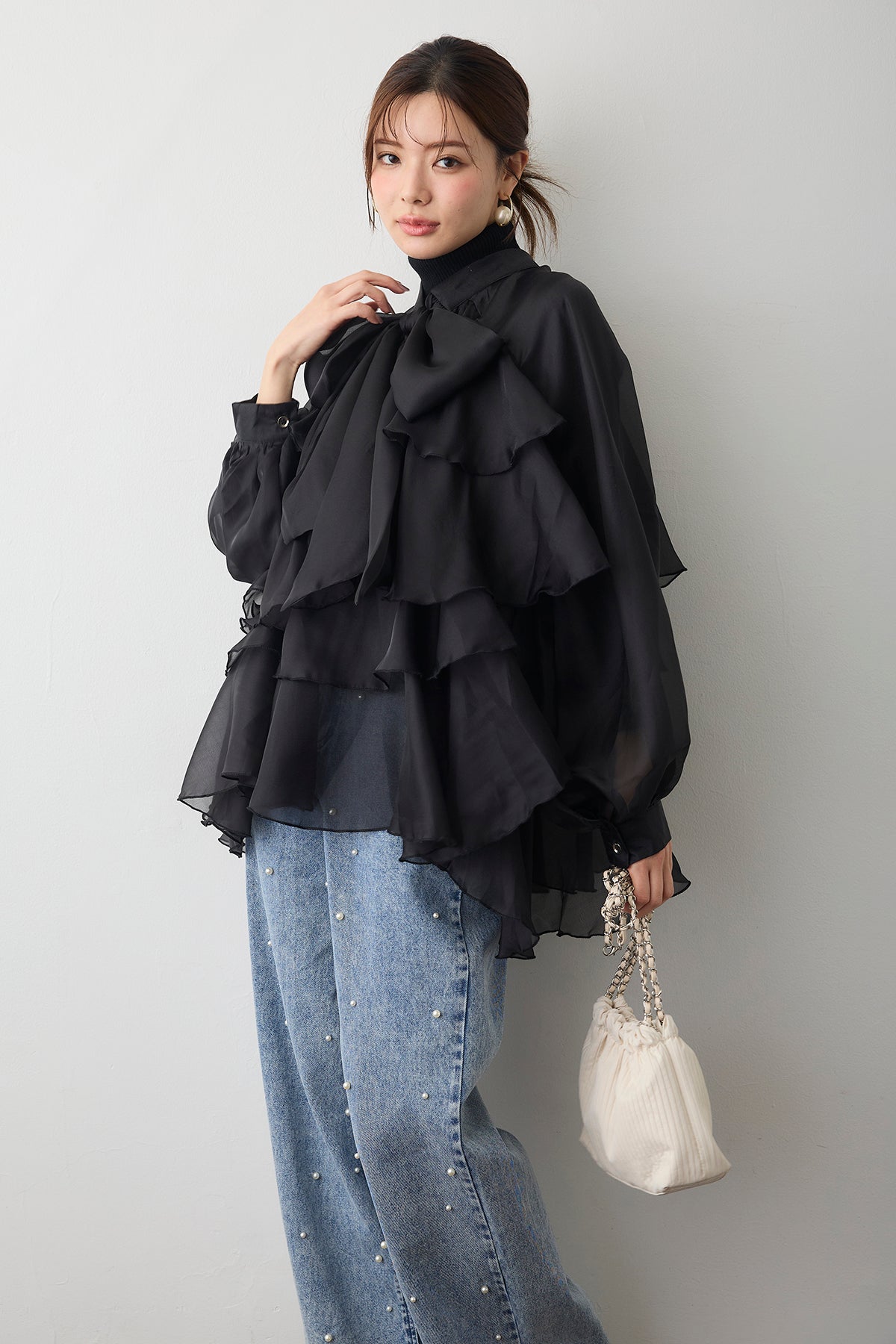 予約]フロントBIGリボンティアードエアリーチュニック – Frene