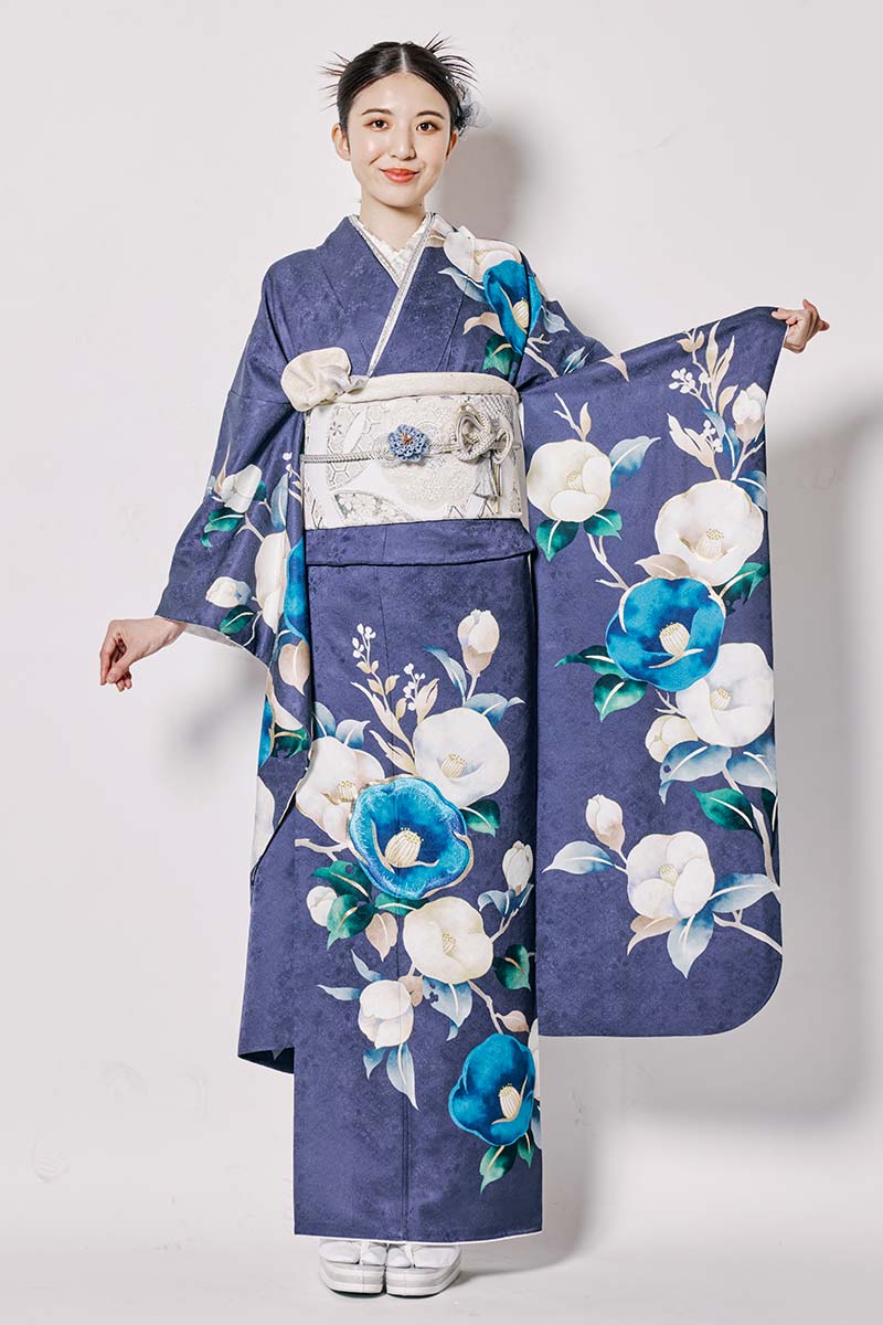 MK-1610】深紺に咲く青い花が印象的なエレガントな振袖 | MK振袖
