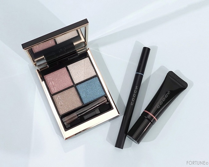 SUQQU（スック）2023クリスマスコフレ｜人気アイシャドウを含む2種の