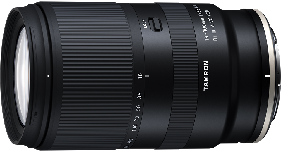 16.6倍の高倍率ズームレンズ「タムロン 18-300mm F/3.5-6.3 Di III-A