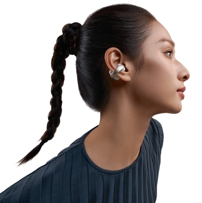 Ankerが耳をふさがないイヤーカフ型でLDAC対応の完全ワイヤレス