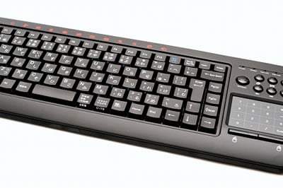業界初！テンキーとタッチパッドが共存するワイヤレスキーボード