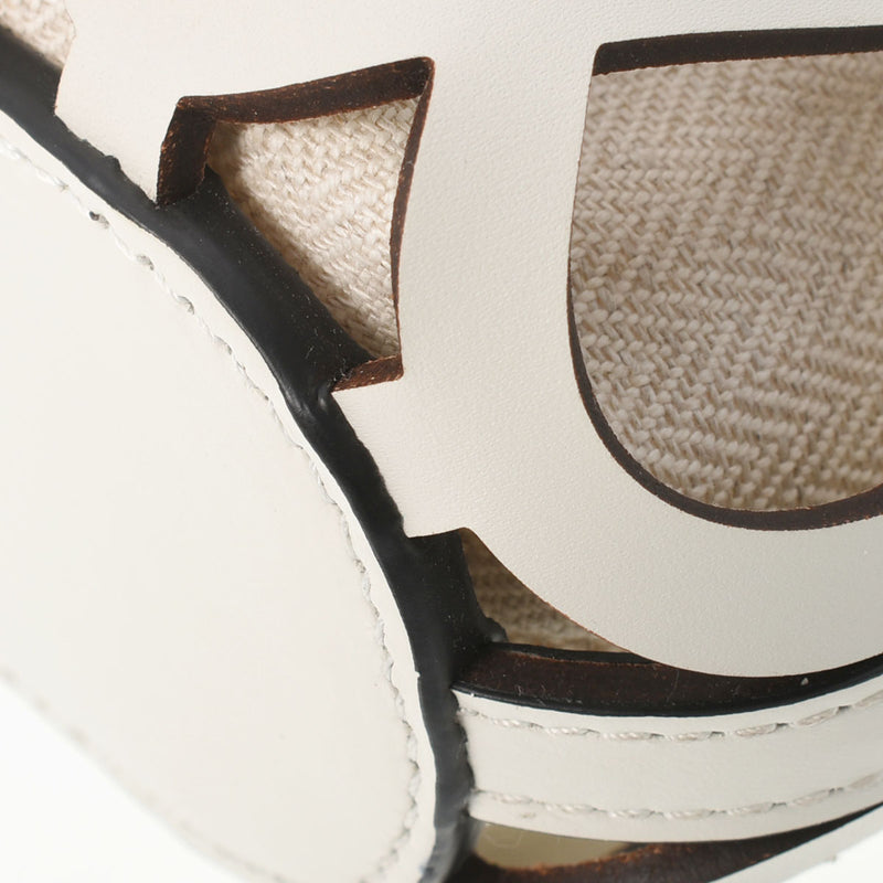 ロエベアナグラム カット アウト ポケット 白 レディース ショルダー